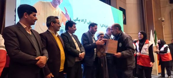 تجلیل از خیرین، پیشکسوتان و داوطلبان فعال جمعیت هلال احمر شهرستان جاجرم 
