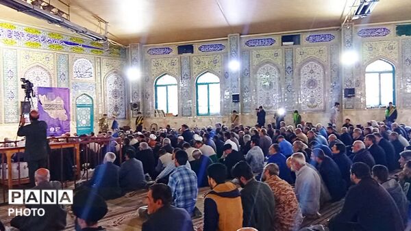 نماز جمعه عبادی و سیاسی در مصلی یاسوج