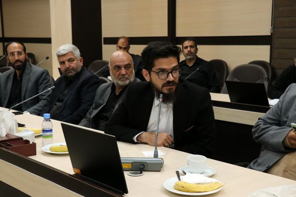 نشست هم‌اندیشی کانون‌های فرهنگی هنری مساجد با حضور معاون فرهنگی اجتماعی استاندار 