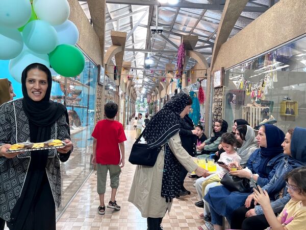 افتتاحیه غرفه فیروزه کوبی در بازارچه صنایع دستی شهرکرد