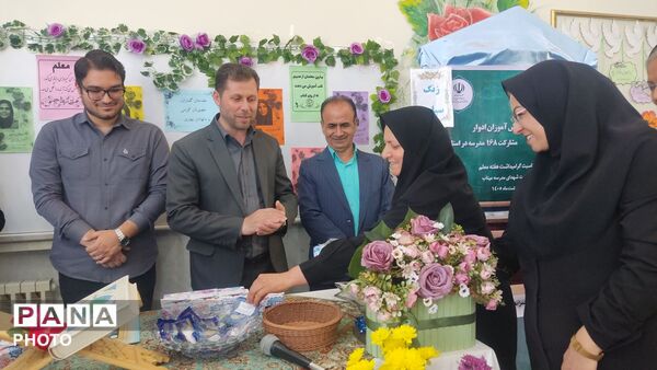 آیین خاطره‌سازان در دبیرستان دخترانه امام رضا( ع) شهرستان اسفراین