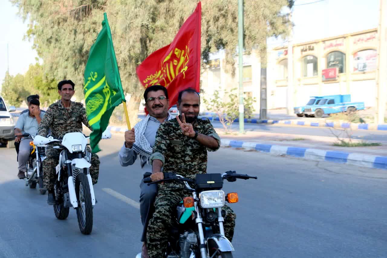 غبارروبی مقبره و مزار شهدای گمنام در شهرستان بندرخمیر