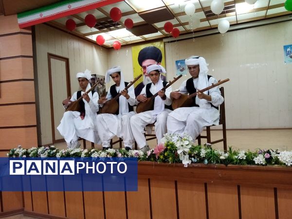 هنرنمایی دانش‌آموزان نوازنده در دیار شیخ جام