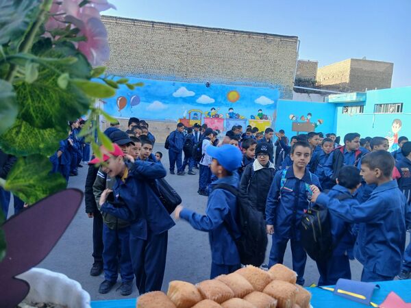 جشن  ولادت حضرت زینب(س) در دبستان عجب شیر