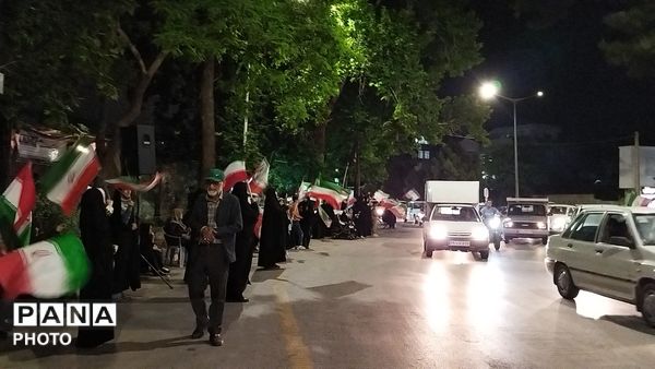 گذری بر میدان حافظ در   هشتاد و پنجمین شب از اجتماعات مردمی نیشابور