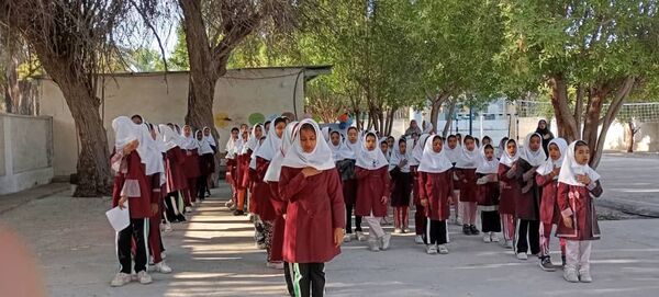 جشن روز پرستار در مدرسه مولوی فین