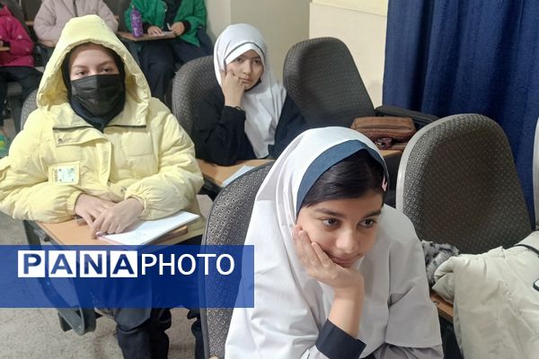 دوره تخصصی عکاسی و فیلمبرداری خبری ویژه دانش‌آموز خبرنگاران پانا شهریار