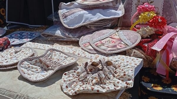 برپایی نمایشگاه هنرهای دستی در آستانه مقدس حلیمه و حکیمه خاتون شهرکرد