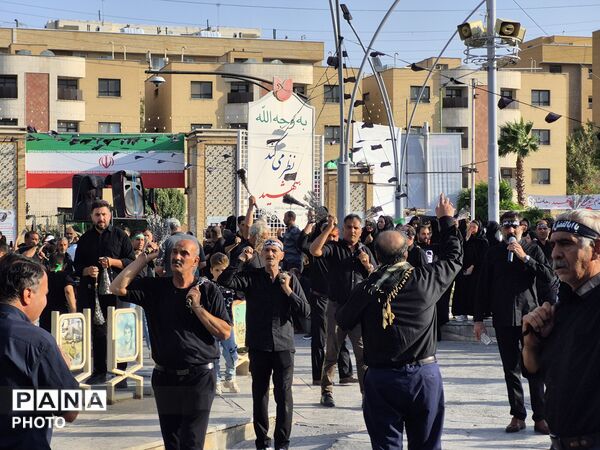 گلستان شهدا میزبان کاروان تاسوعای حسینی شد