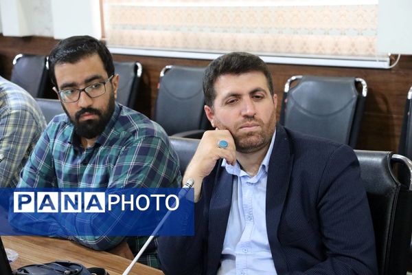 تجلیل از ۴۰ معلم برگزیده قرآن و عترت منطقه ۱۴ تهران در جشن باشکوه غدیر