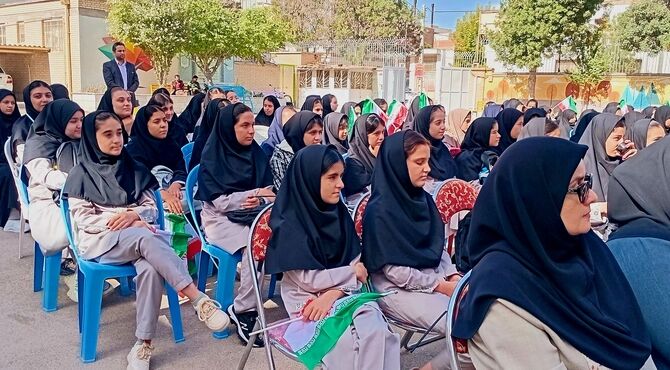 نواختن زنگ جوانه ها در دبیرستان نمونه دولتی حافظیه بجنورد