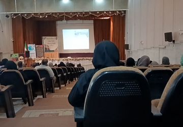 برگزاری جلسه انجمن و اولیا در تالار فرهنگیان آموزش و پرورش شهرستان شهرکرد