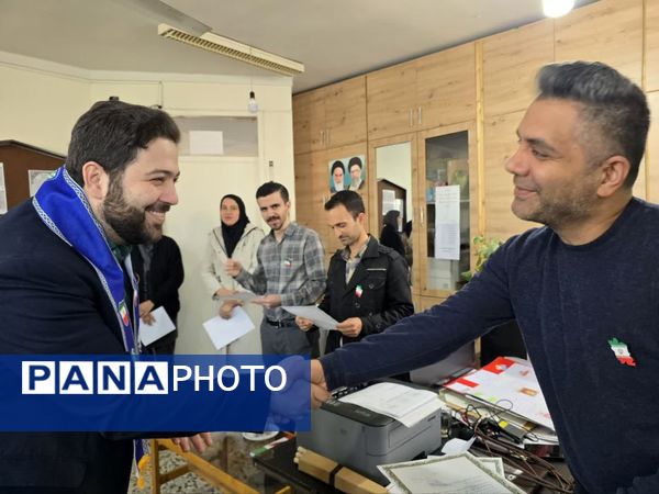 همایش وطن یار در دبستان حضرت علی اصغر گرگان 