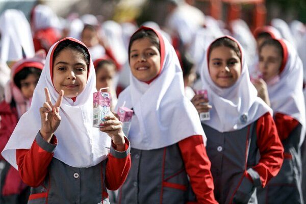 150 هزار دانش آموز قمی از 15 آذر شیر رایگان دریافت خواهند کرد