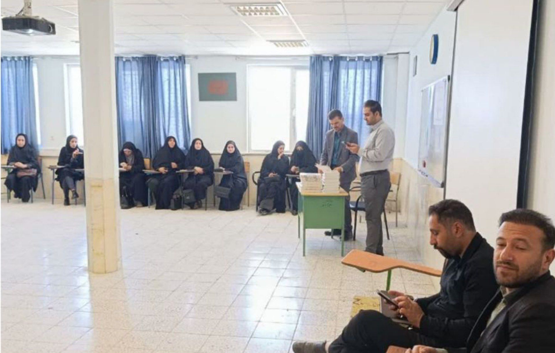 هدایت تحصیلی هوشمند و تلفیق آموزش حضوری و مجازی، راهکارهای کلیدی برای ارتقای کیفیت آموزشی است