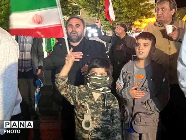 حضور کودکان در تجمعات مردمی