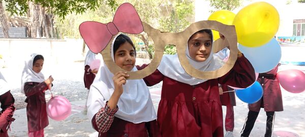 جشن روز جهانی کودک در مدرسه مولوی فین 