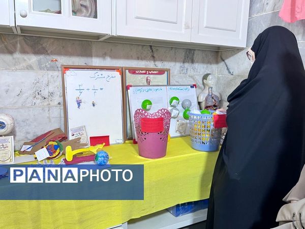 نمایشگاه کاردستی، کتاب‌های درسی و بازی و مهارت در دبستان هدی یک