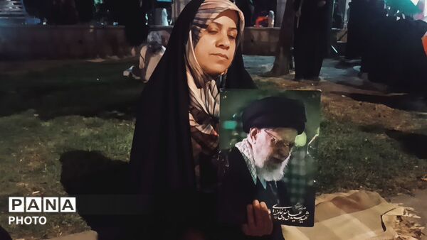 آرامگاه بانو بی بی شطیطه شاهد تجمع مردم در هشتاد و دومین شب 