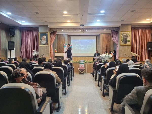 جلسه روسای انجمن مدار ناحیه سه در دبستان مصلی نژاد حضرت زینب