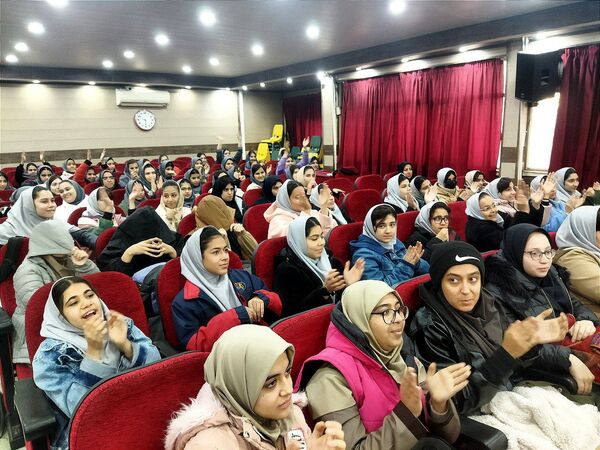 اردوی تمشک فرصتی برای رشد و شکوفایی استعدادهای دانش آموزان