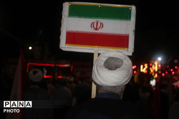 مسجد جامع؛ میعادگاهِ شبانه