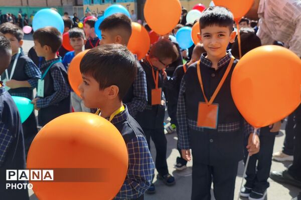 زنگِ مهر در بهارستان دو؛ از فرشته‌ها تا شکوفه‌ها