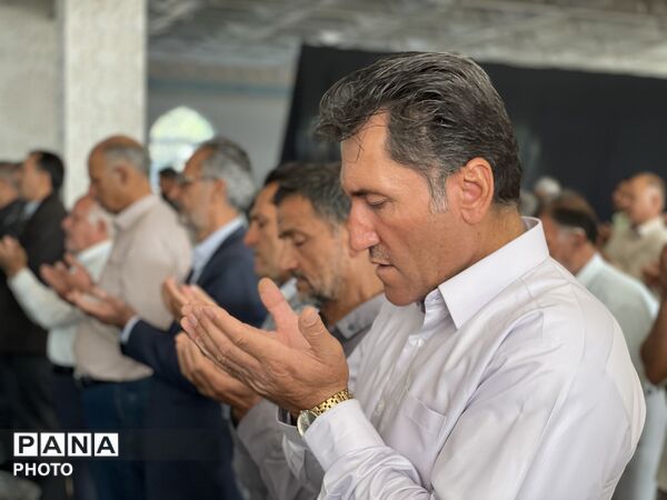 اقامه نماز عید سعید قربان در کاشمر