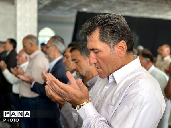 اقامه نماز عید سعید قربان در کاشمر