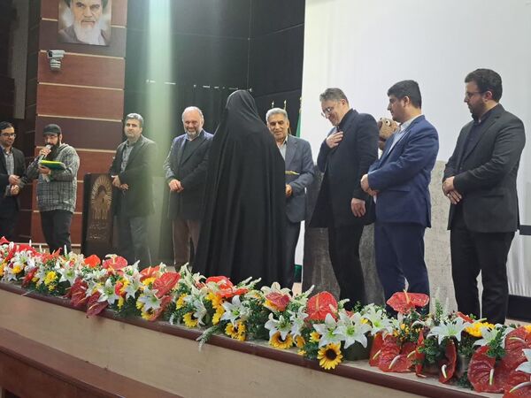 آیین تجلیل از منتخبین مسابقات قرآنی ناحیه ۶ مشهد