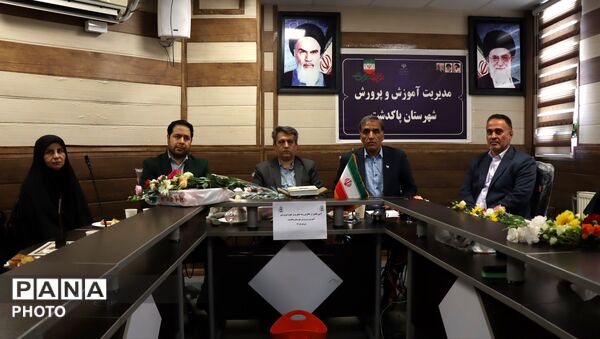 تقدیر از برترین‌های پرورشی پاکدشت 