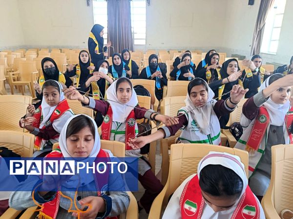 دوره آموزشی یاور مربیان پیشتاز در لاران