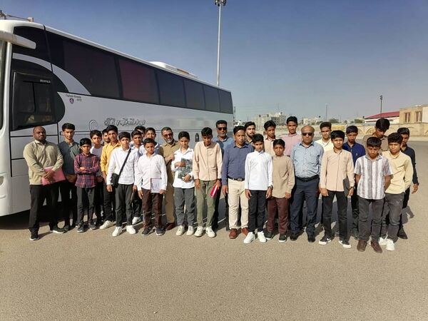 اعزام دانش‌‌آموزان سندرک به مسابقات استانی قرآن، عترت و نماز