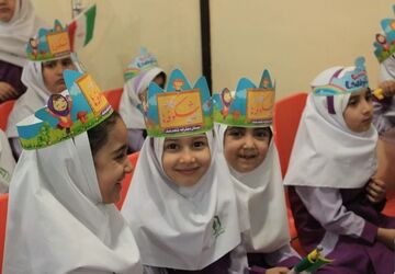 جشن شکوفه‌ها در گچساران