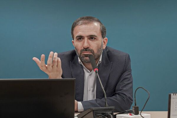 نشست رئیس انجمن اسلامی کل کشور با مسئولان انجمن‌های اسلامی استان کرمانشاه 