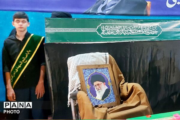 هم‌نوایی با تهران؛ آیین وداع آباده‌ای‌ها با رهبر شهید