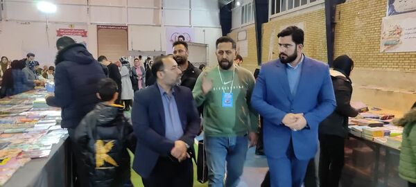 نمایشگاه کتاب در جاجرم 
