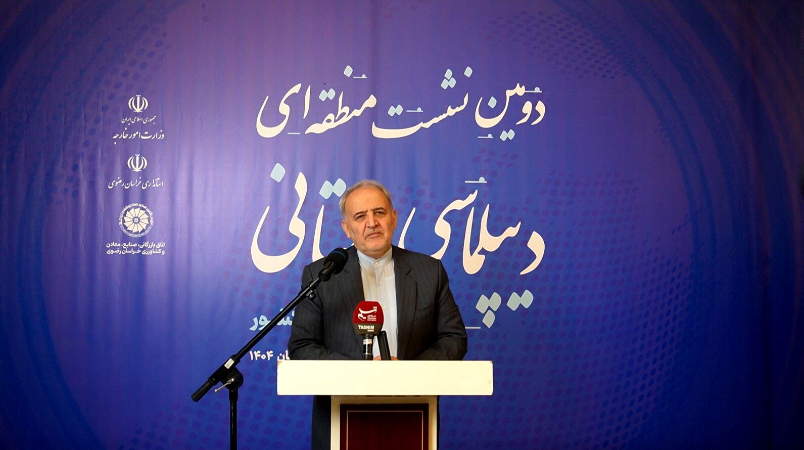 گسترش دیپلماسی استانی و تقویت تجارت تهاتری، زمینه‌ساز کاهش وابستگی ارزی و رونق صادرات است