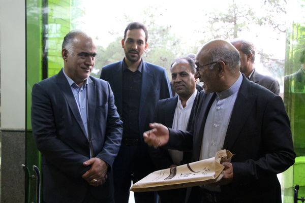 تقدیری از جنس آزادگی و سرافزاری 