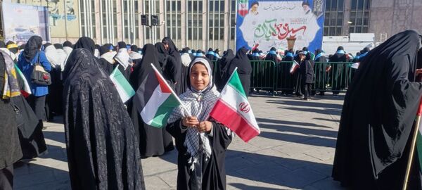 حضور پرشور آینده‌سازان ایران در راهپیمایی روز دانش‌آموز در همدان 
