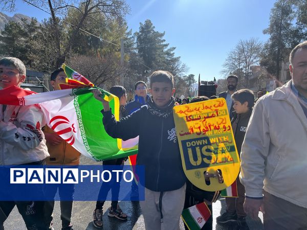 حضور دهه نودی‌ها در راهپیمایی 22 بهمن 