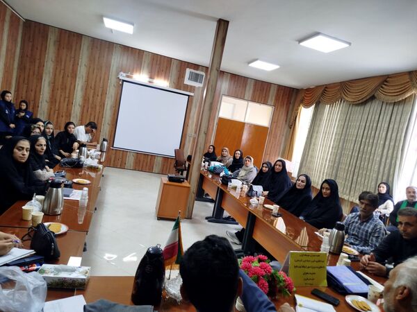جلسه تعیین قیمت فرم مدارس فاروج 