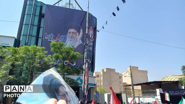 تهران در سوگ؛ خیابان‌ها لبریز از حضور مردم