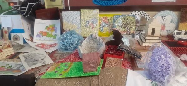 نمایشگاه صنایع دستی و بازارچه‌ای با هدف حمایت از تولیدات داخلی در فیروز آباد 