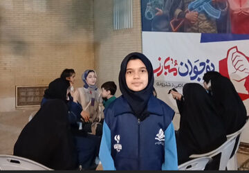 نوجوانان مبارز در مسیر انقلاب