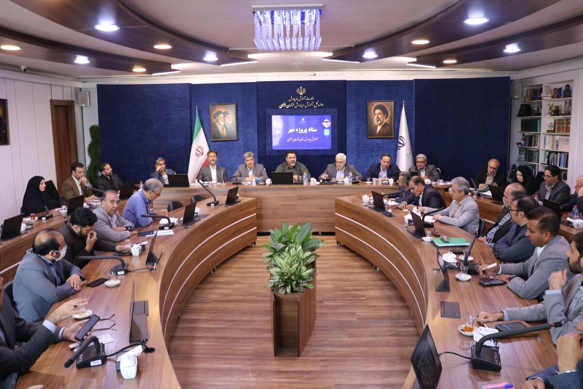 کسب رتبه نخست کشور در جشنواره نوجوان خوارزمی، ۶ مدال المپیاد جهانی، بیش از ۷۰ مدال ملی المپیاد  از افتخارات استان است