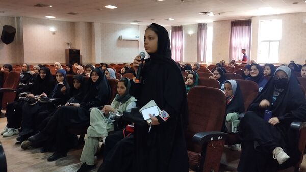 کارگاه خبرنگاری موبایلی با  مدیر عامل خبرگزاری پانا در مشهد 