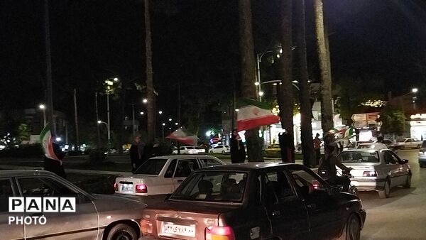 گذری بر میدان حافظ در   هشتاد و پنجمین شب از اجتماعات مردمی نیشابور