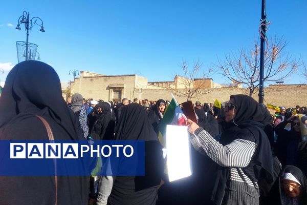 نهم دی تجلی غرور و اراده مردم ایران