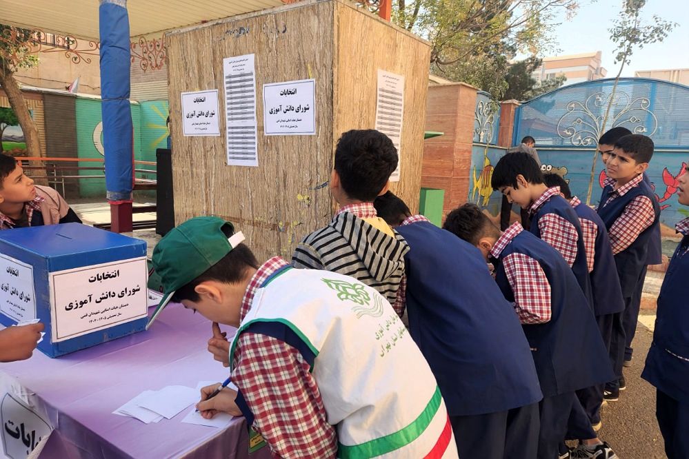 از کلاس تا صندوق رأی؛ تمرین مسئولیت در مدارس فشافویه